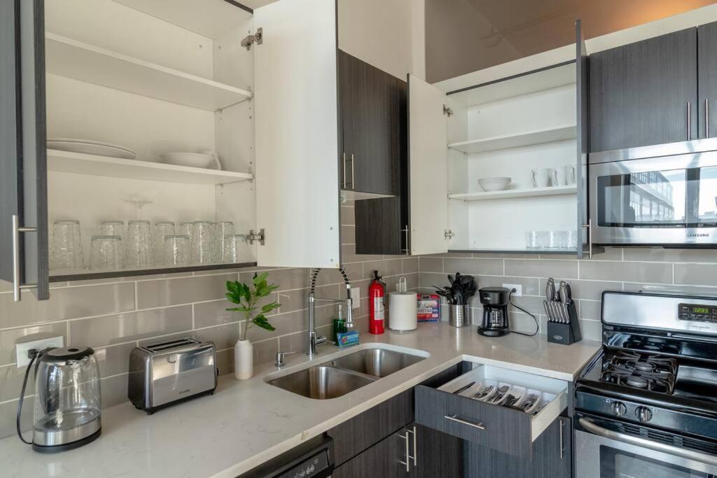 Chicago 2Br Suite Perfect For Convention And Business Trips Near Mccormick Place, Arena, Soldier Field And Grant Park Чикаго Экстерьер фото